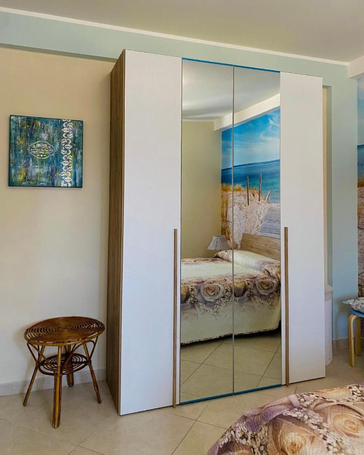 I Due Delfini Apartman Taranto Kültér fotó